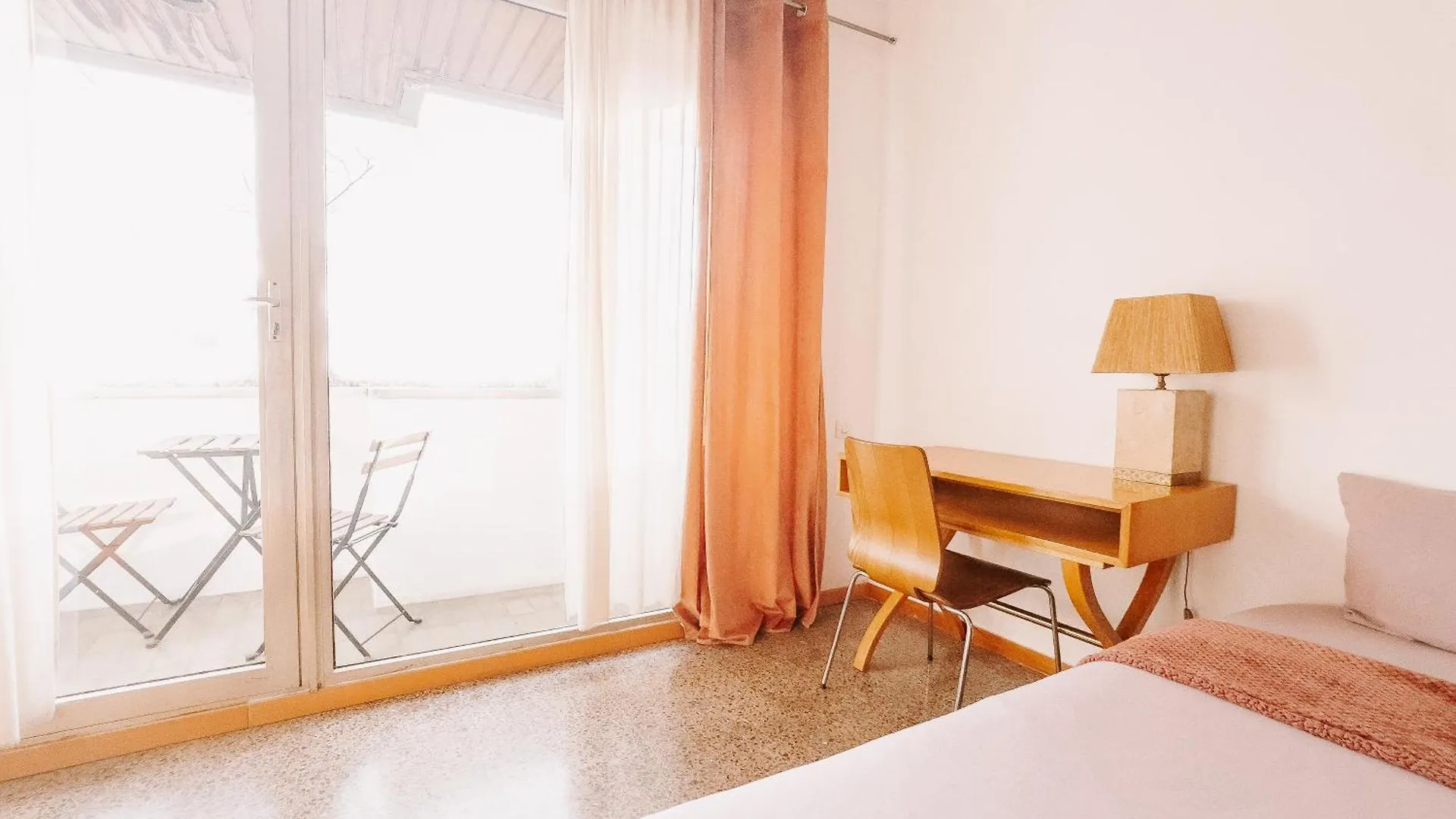 Lovely Rooms In Shared Apartment Gracia Neighborhood Barcelone 0*,